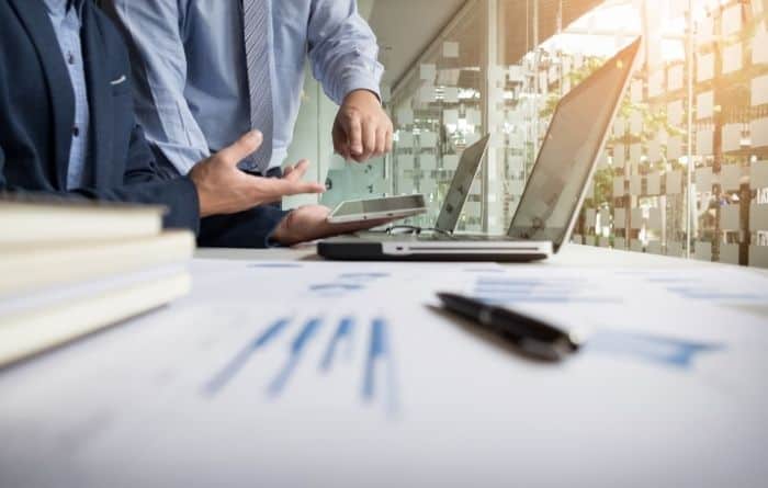 How to Work with Your Secretary More Effectively